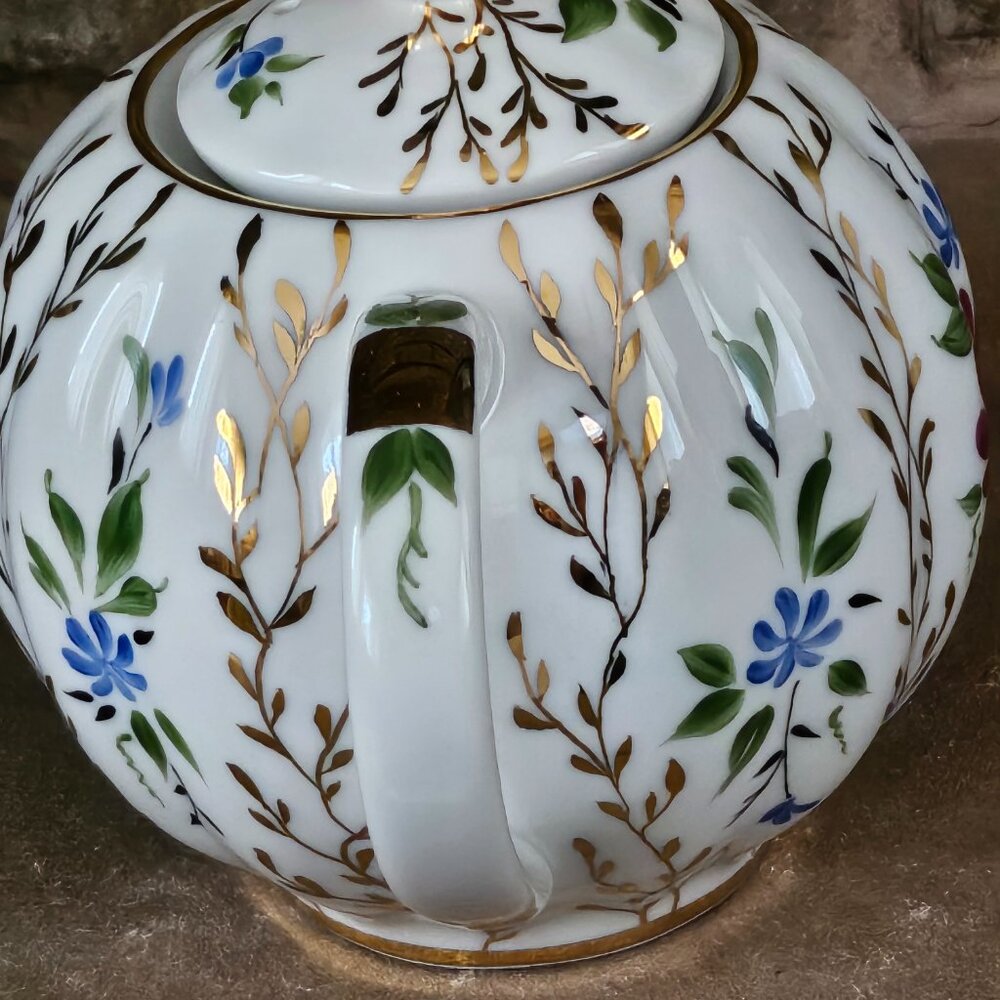 Imperial Lomonosov Porcelain Teapot with Hand Painted Flowers and Gold L… - Picture 5 of 11